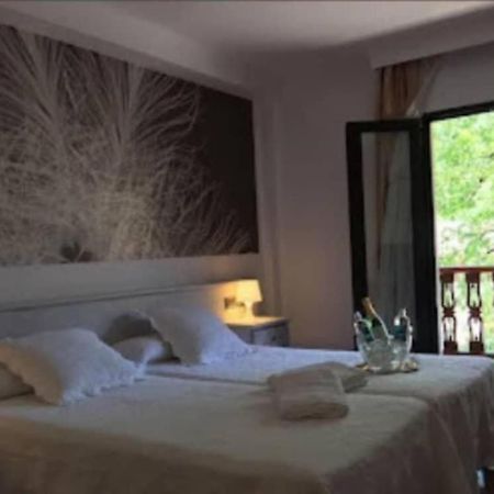 Hotel Pisuerga Proaza Zewnętrze zdjęcie